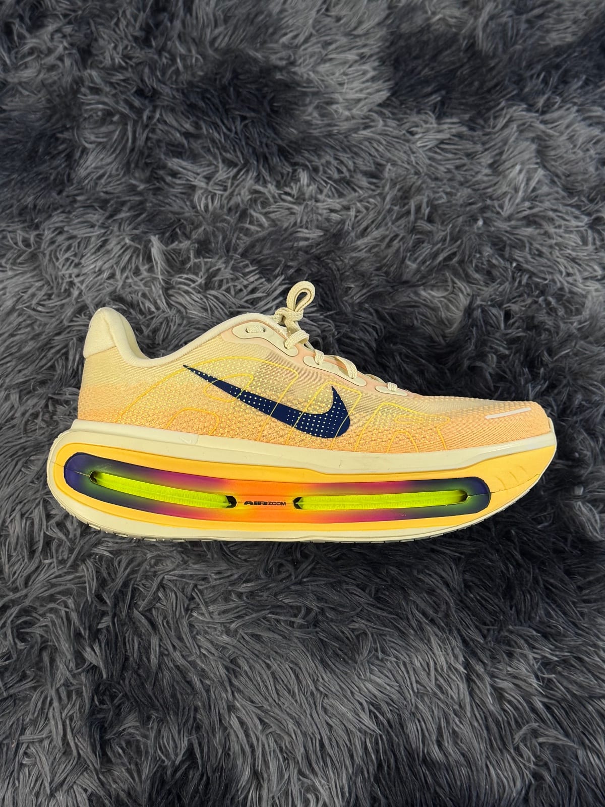 Nike Vomero Premium Alabaster — foto 1 de 6